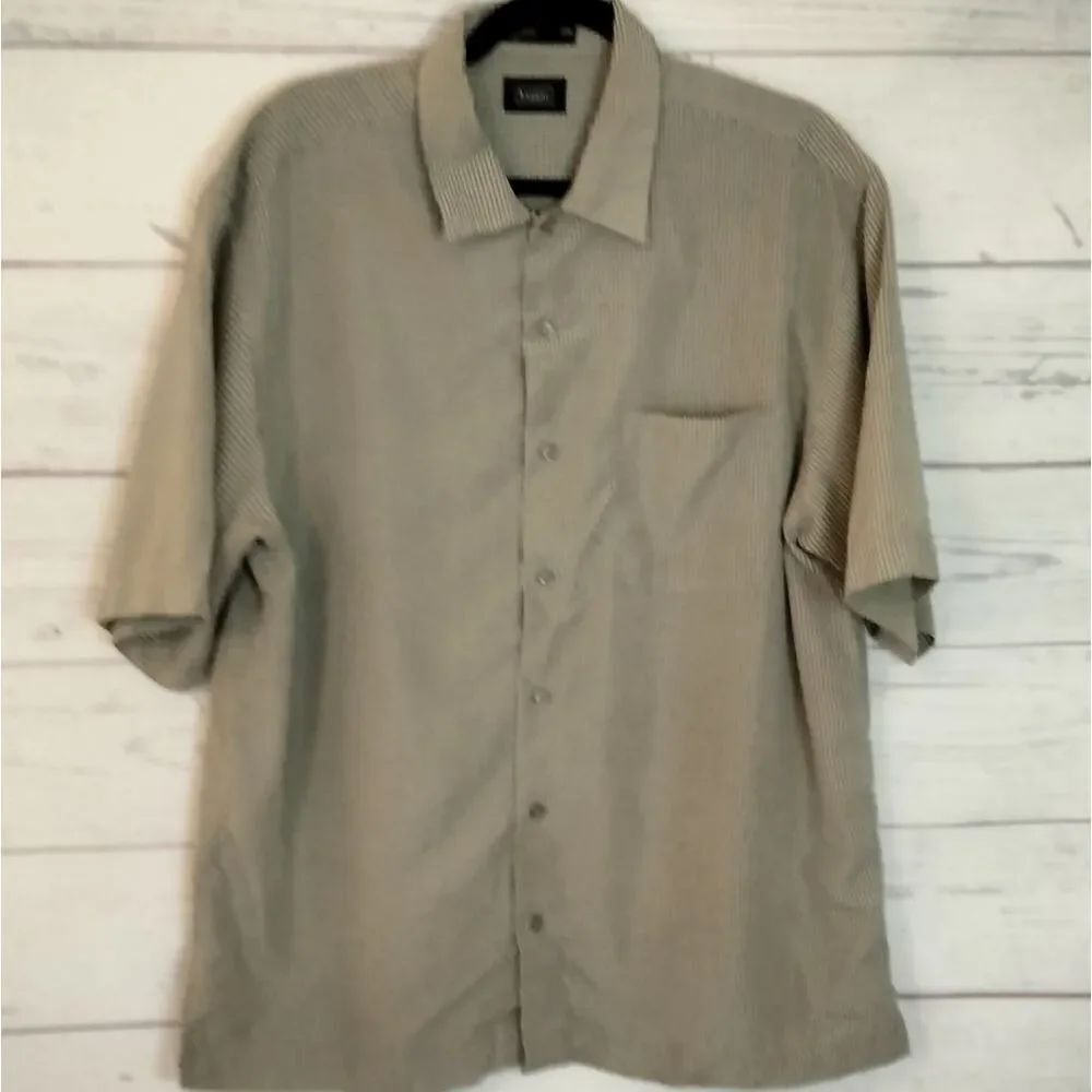 Haggar Men's Casual Button Down in Taupe